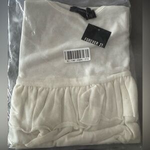 Forever 21 White flirty Ruffle lettuce tiered Hem Tank Top - NWT - Size S